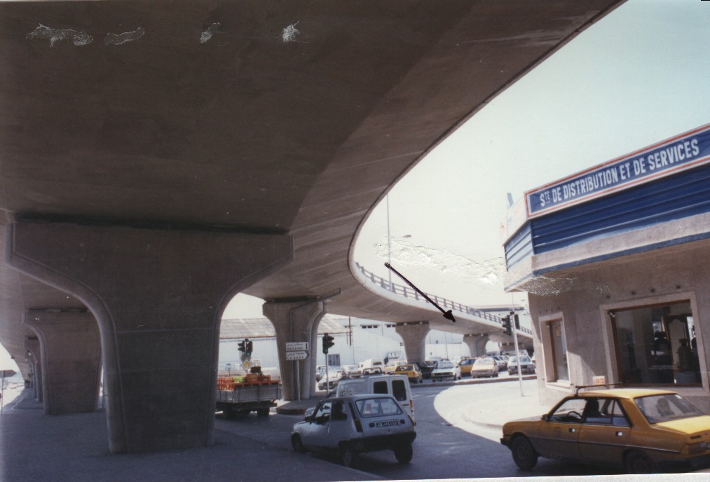 Viaduc de l'Avenue de la République à Tunis. Rocade sur Rue Moncef Bey 