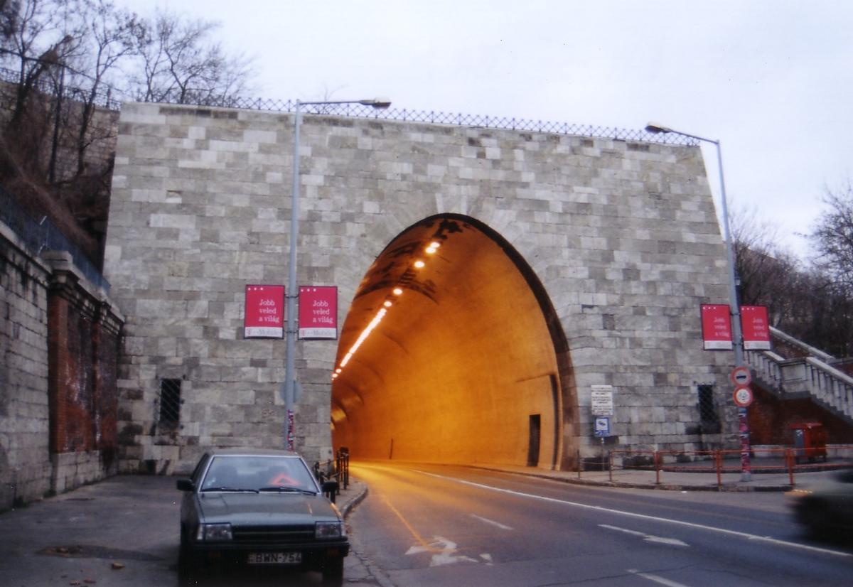 Western portal of Buda Tunnel 