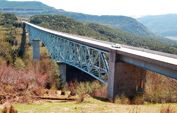 Hoffstadt Creek Bridge 