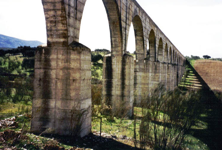Carbaboso Aqueduct 