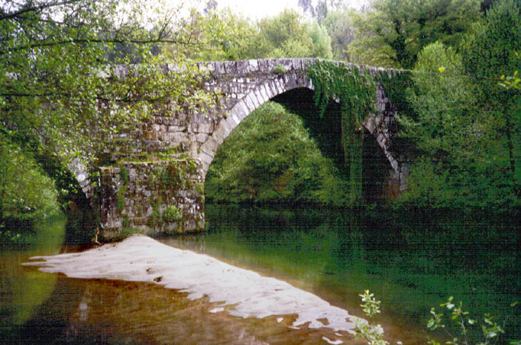 Bogenbrücke in Vilela 