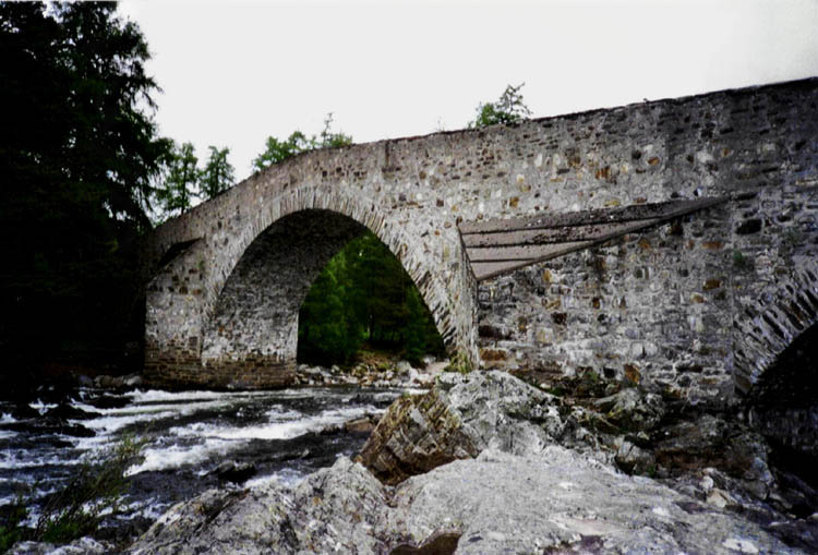 Old Invercauld Bridge 