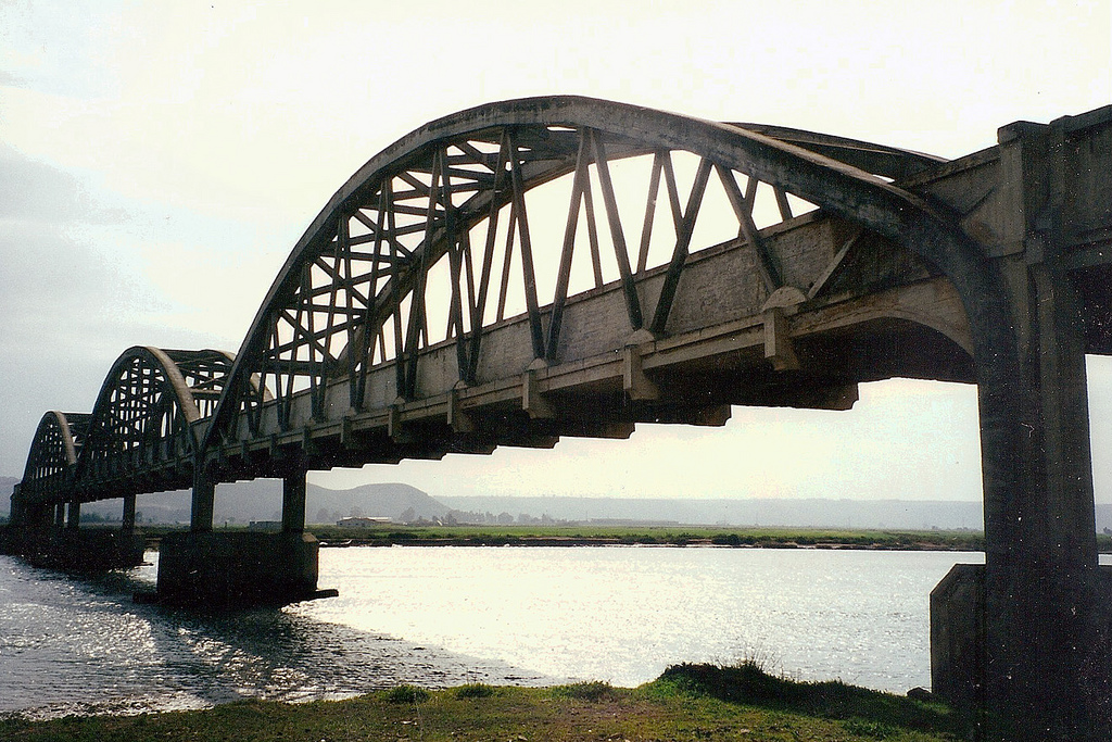 Pont ferroviaire sur l'Oued Regreg 