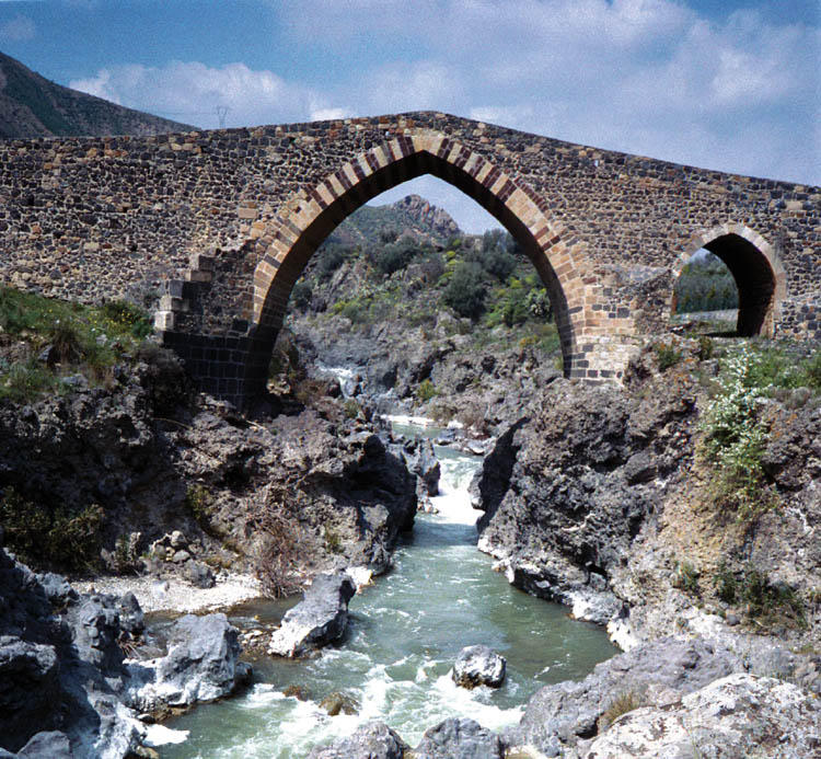 Ponte dei Saraceni 