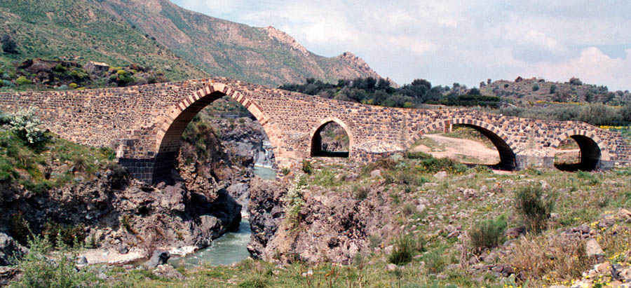 Ponte dei Saraceni 