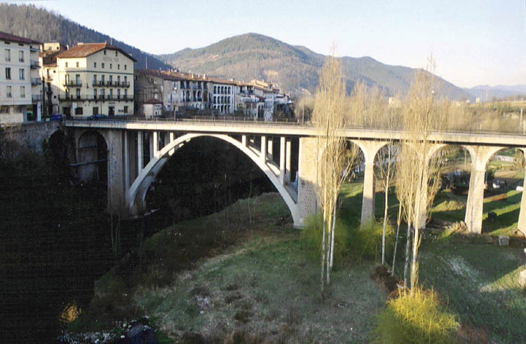 Puente Nuevo (San Juan de las Abadesas) 