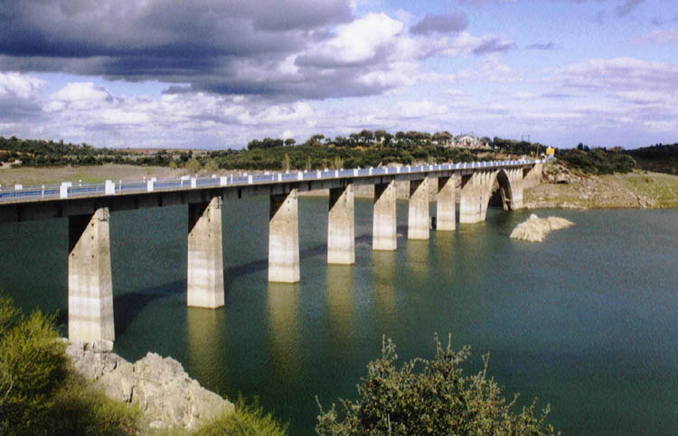 Manzanal-Brücke 