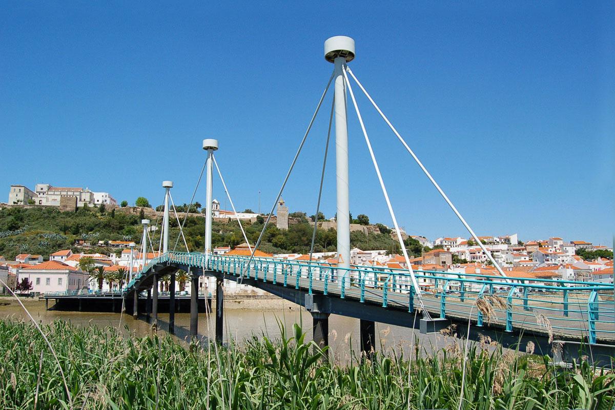 Pedro Nunes Square Bridge 