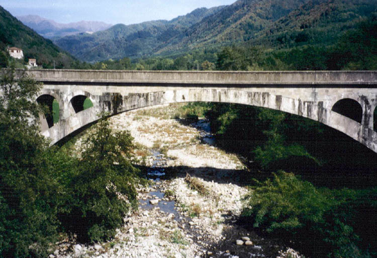 Pont ferroviaire de Fegana 