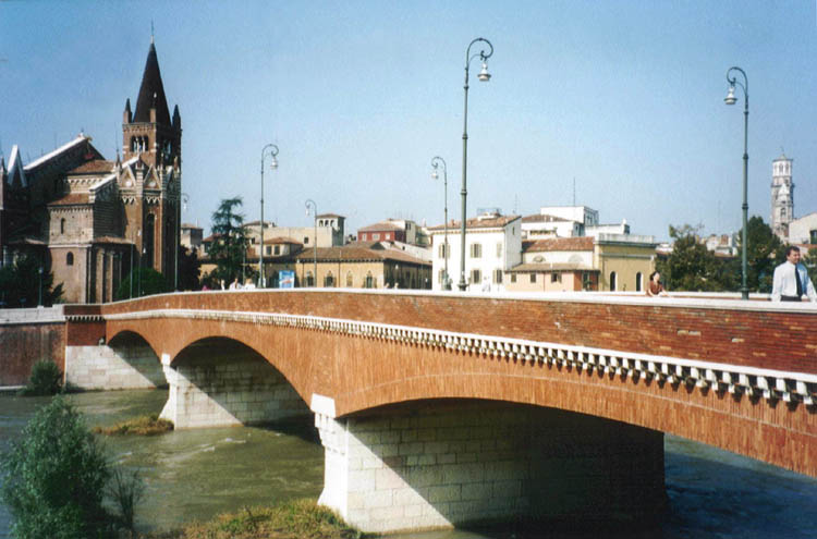 Ponte Navi 