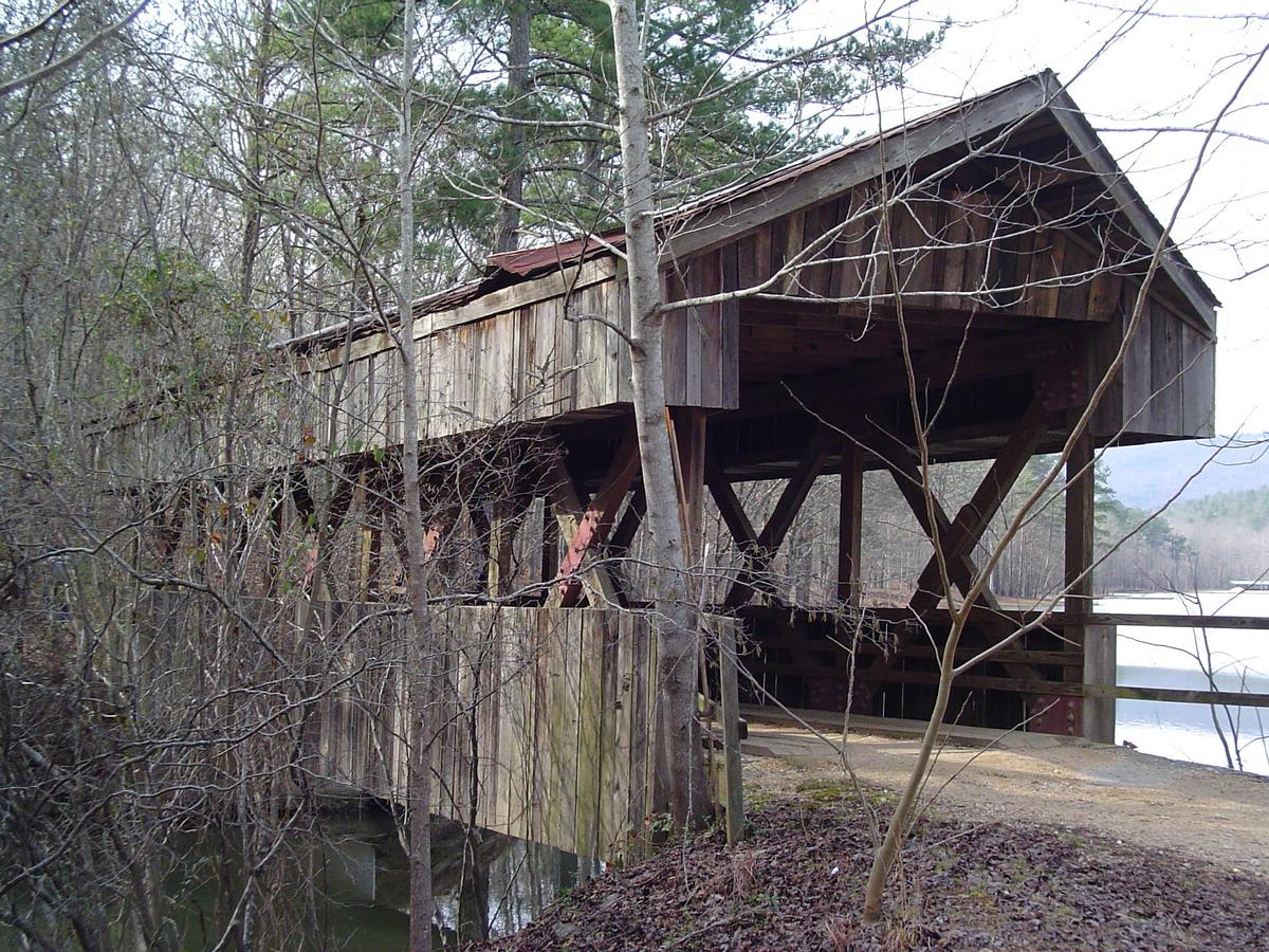 Bob Saunders Family Covered Bridge Twin Pines Resort Lake Lauralee Sterret, Alabama USA