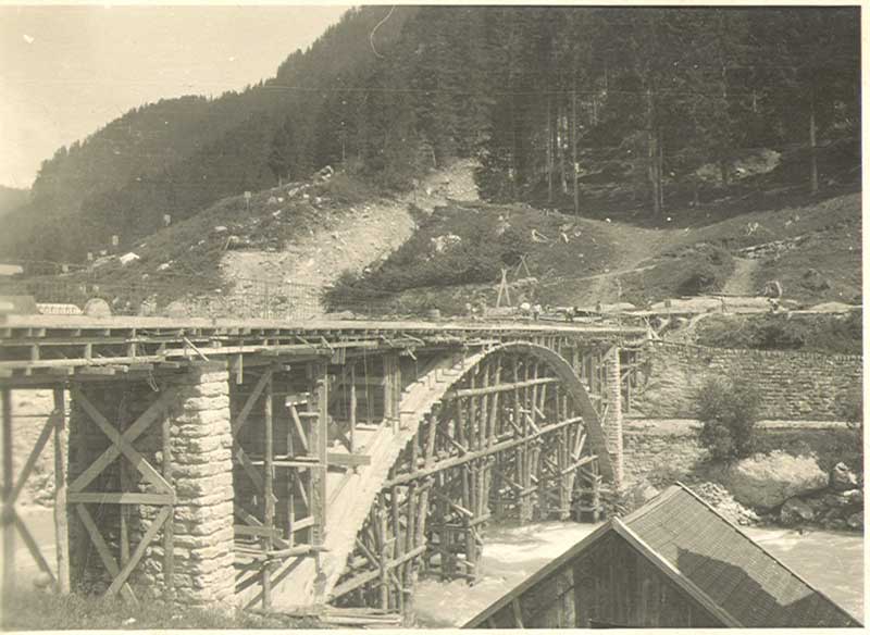Tavanasa-Brücke Bild aus der Privatsammlung von Ignaz Derungs