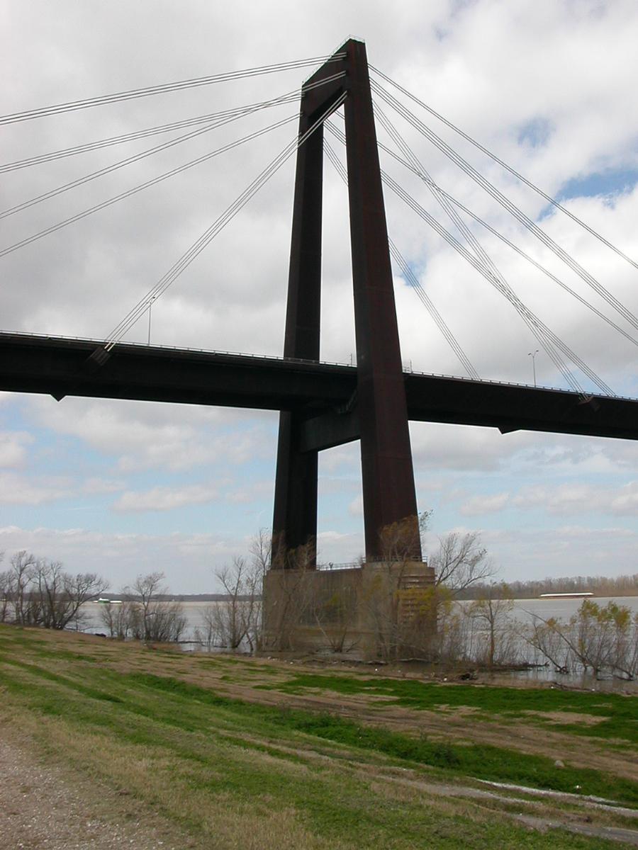 Luling Bridge – view from W. Bank 
