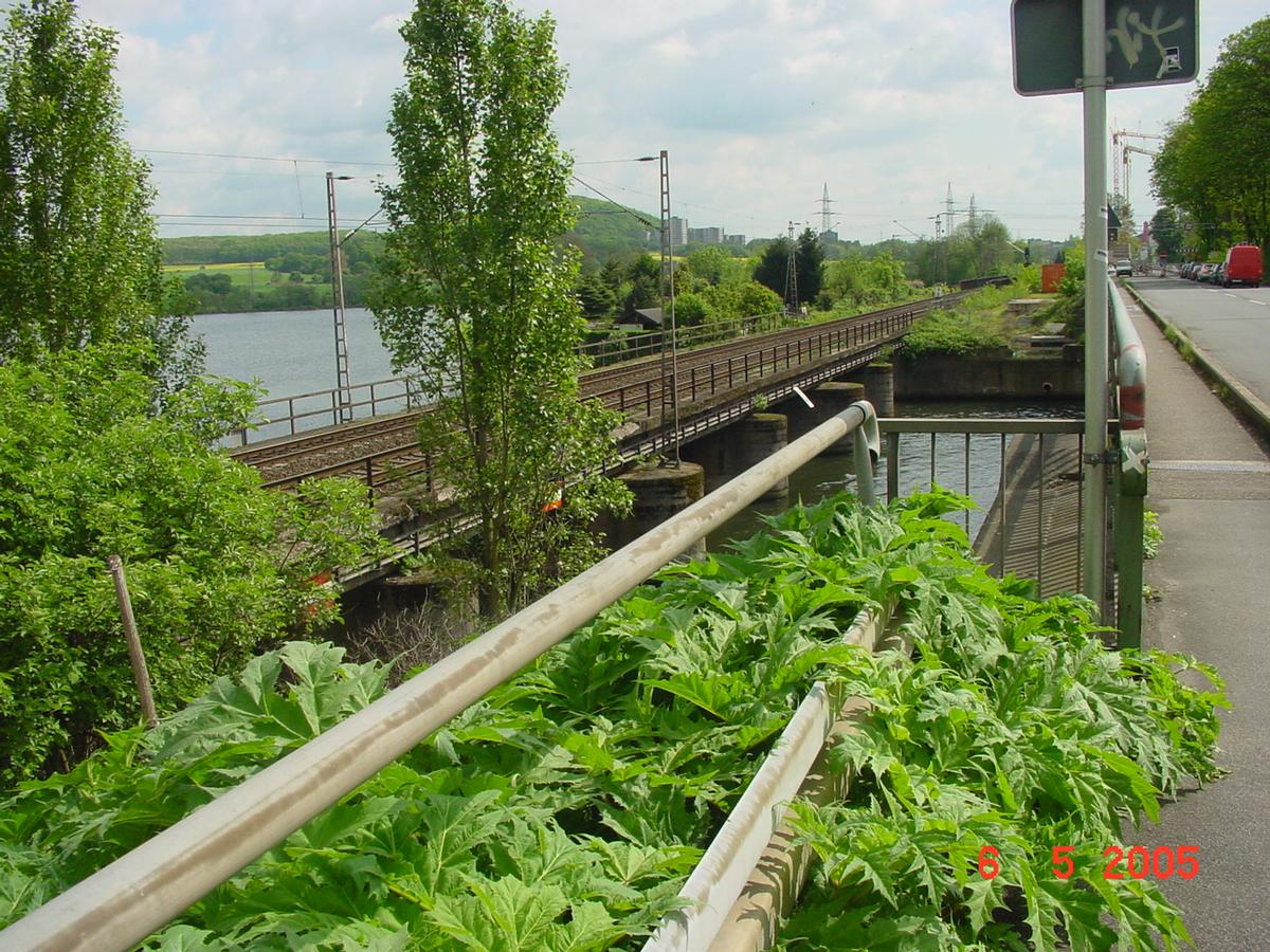 Railroad bridge across the Obergraben at Wetter 
