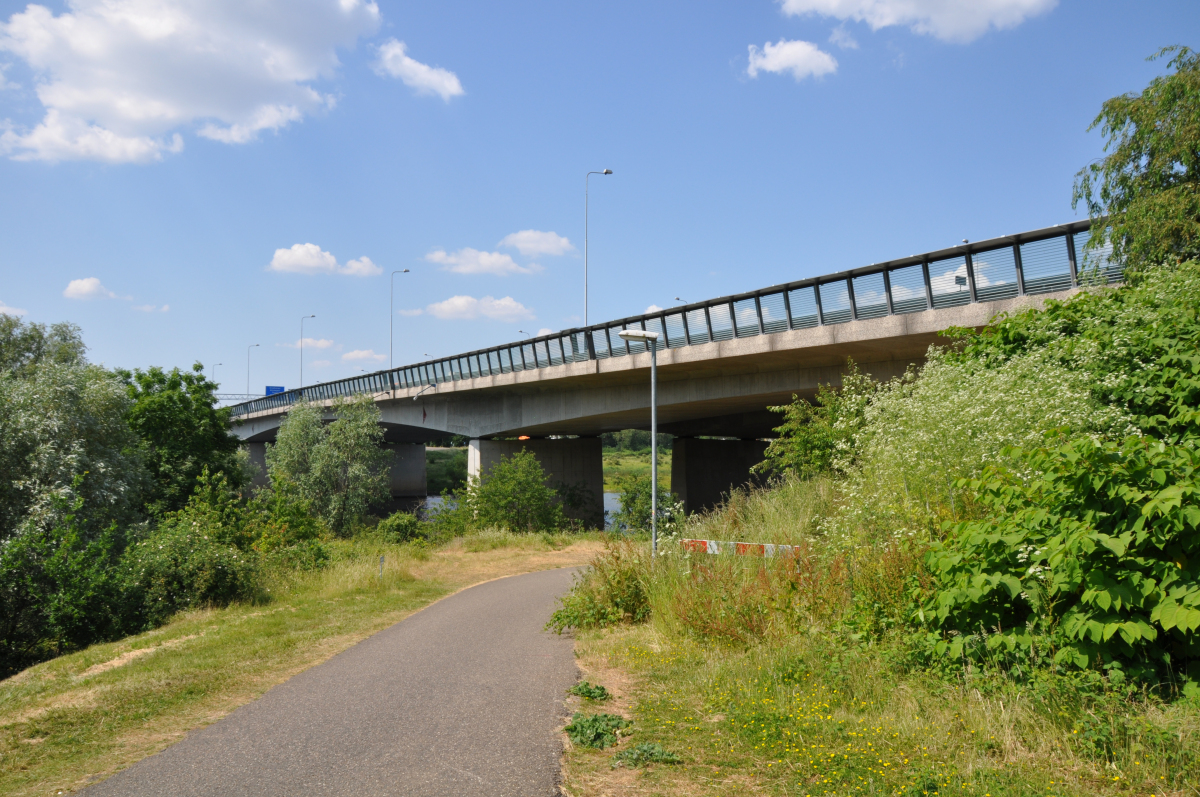 Maasbrücke Hout-Blerick Ansicht von Süden