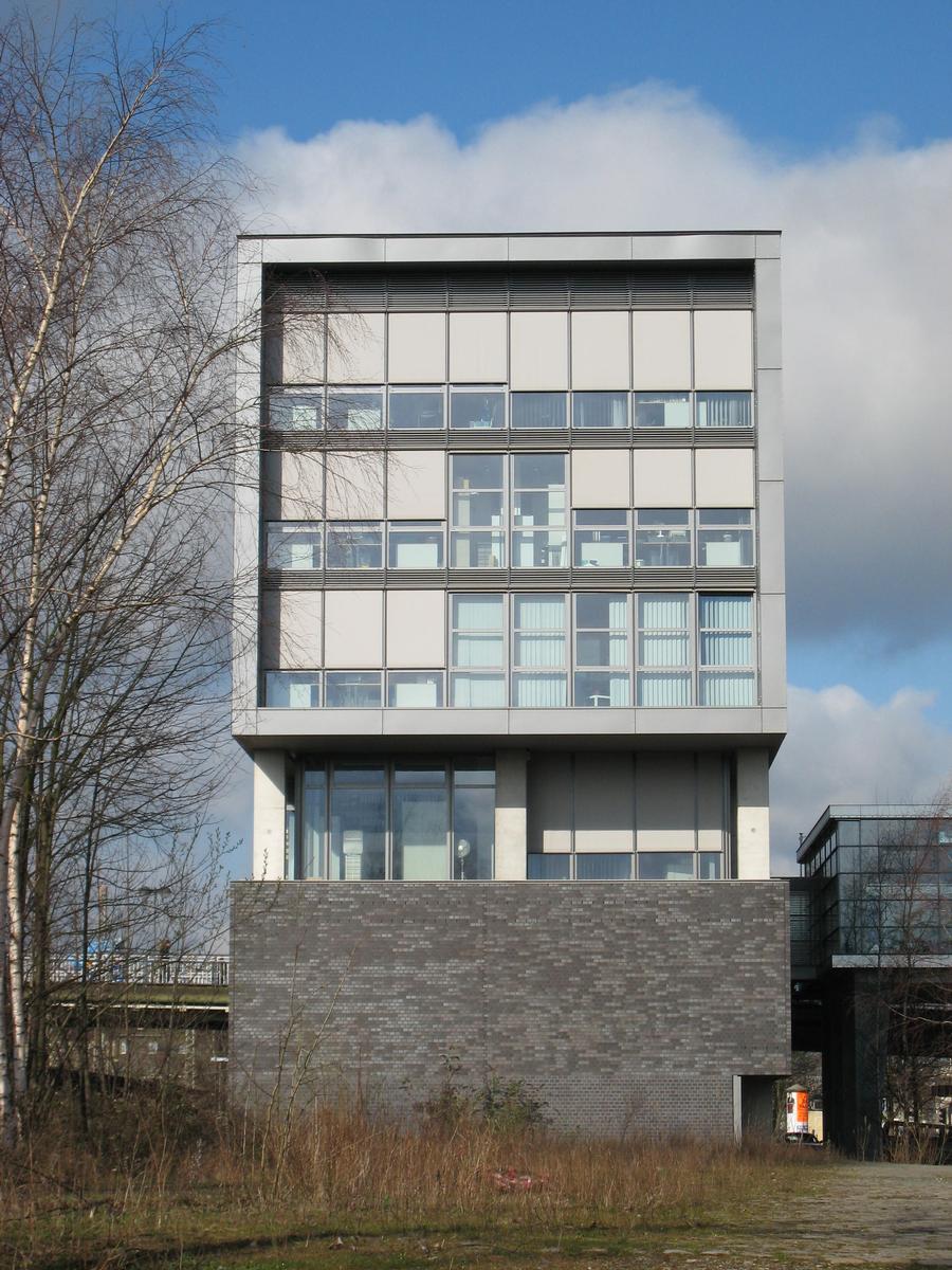 Dortmund-Hörde District Administration Building 