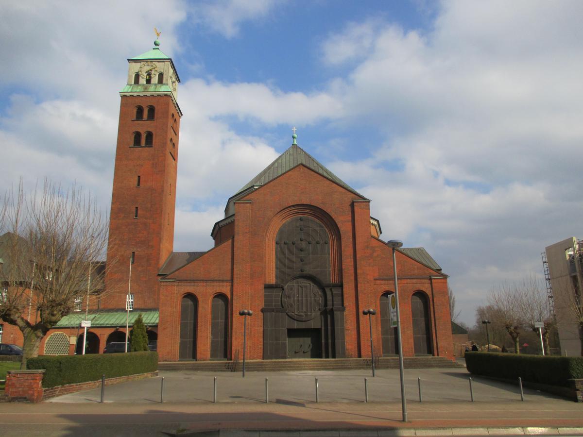 Heilig-Kreuz-Kirche 
