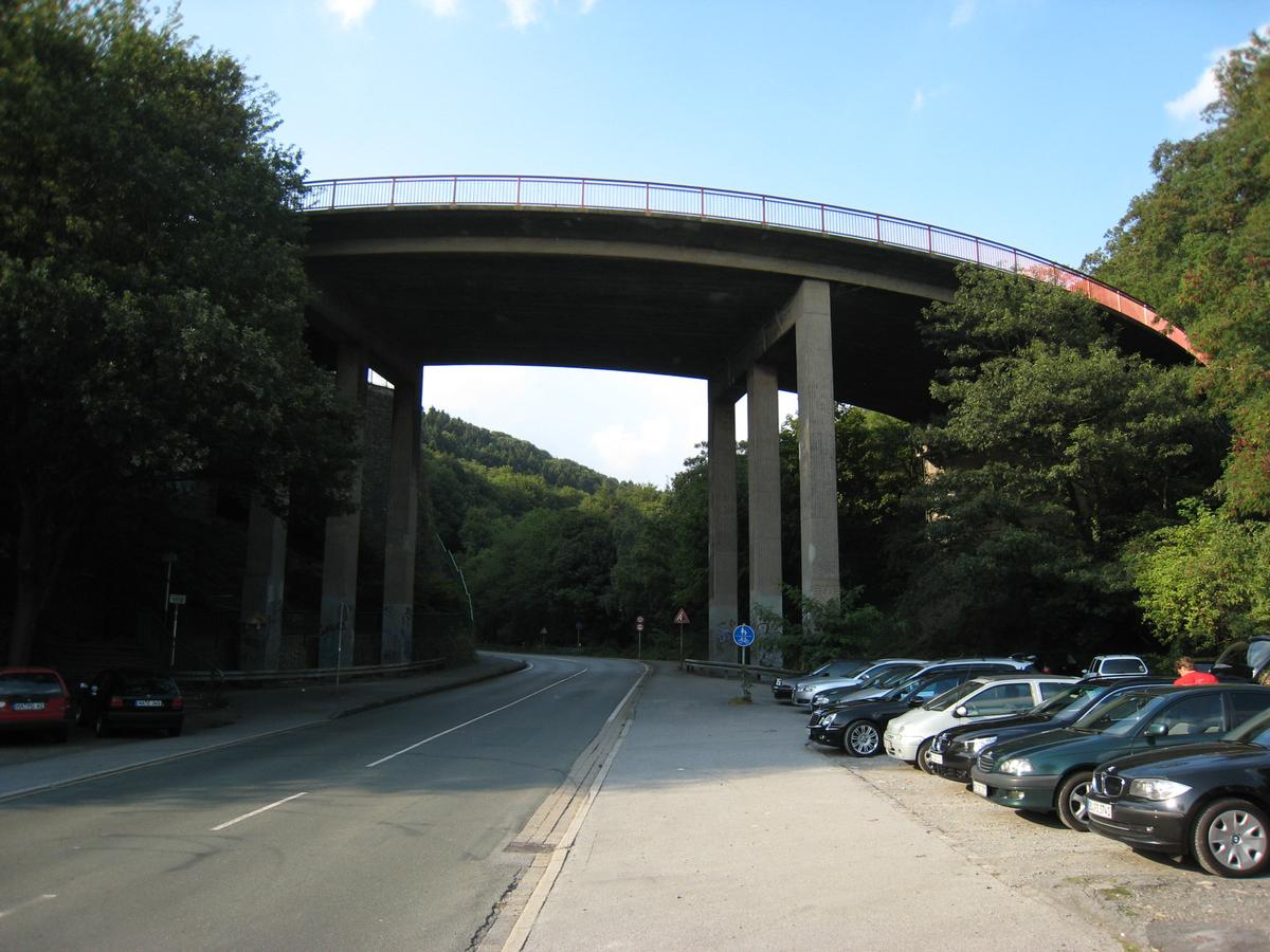 Brücke im Zuge der Schleife der L 704 