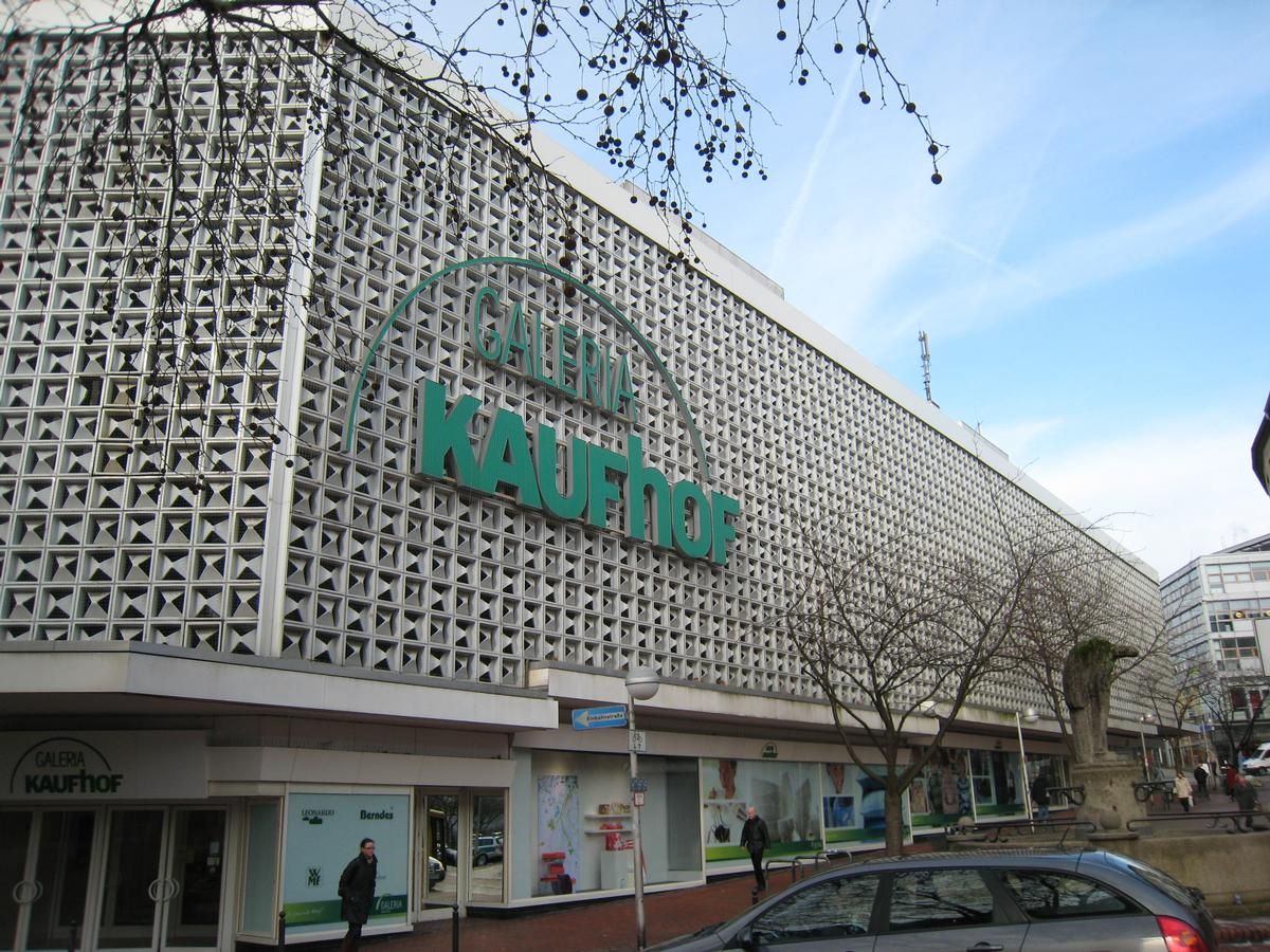 Kaufhaus Galeria Kaufhof Blick von der Südostecke Richtung Norden entlang der Heilenstraße
