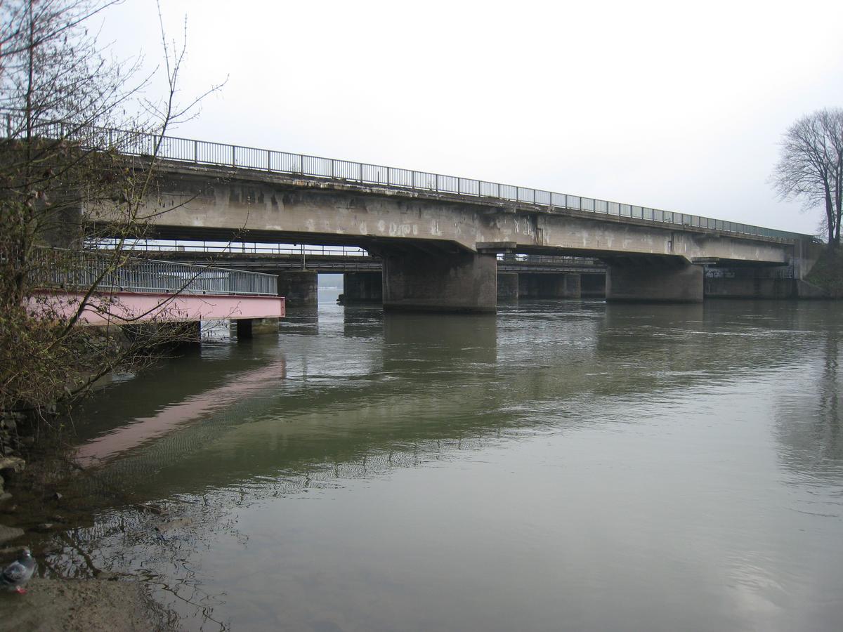 Blick von Südwesten auf die Brücke 