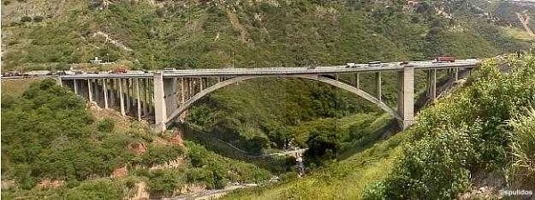 «El Viaducto enfermo» (die kranke Brücke) 