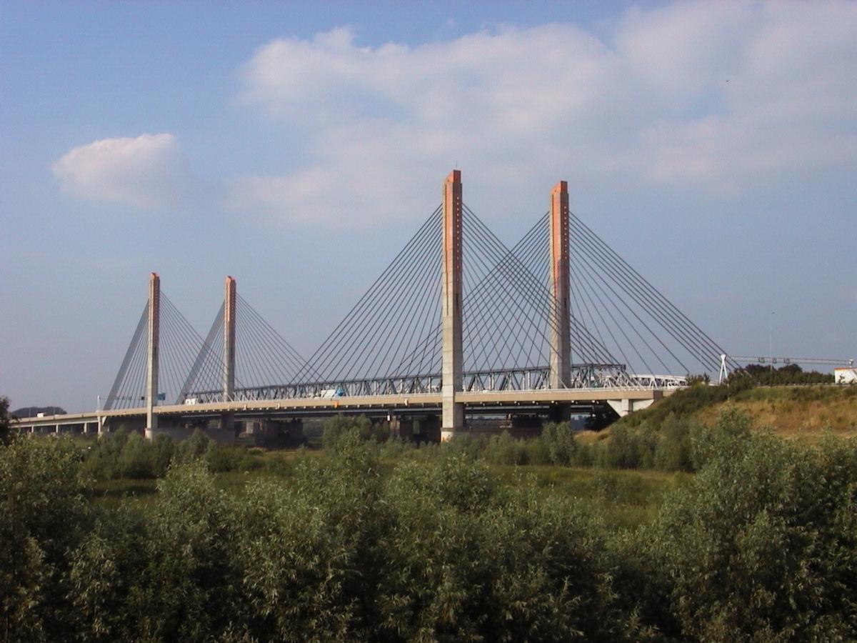 Martinus Nijhof Bridge, Zaltbommel 