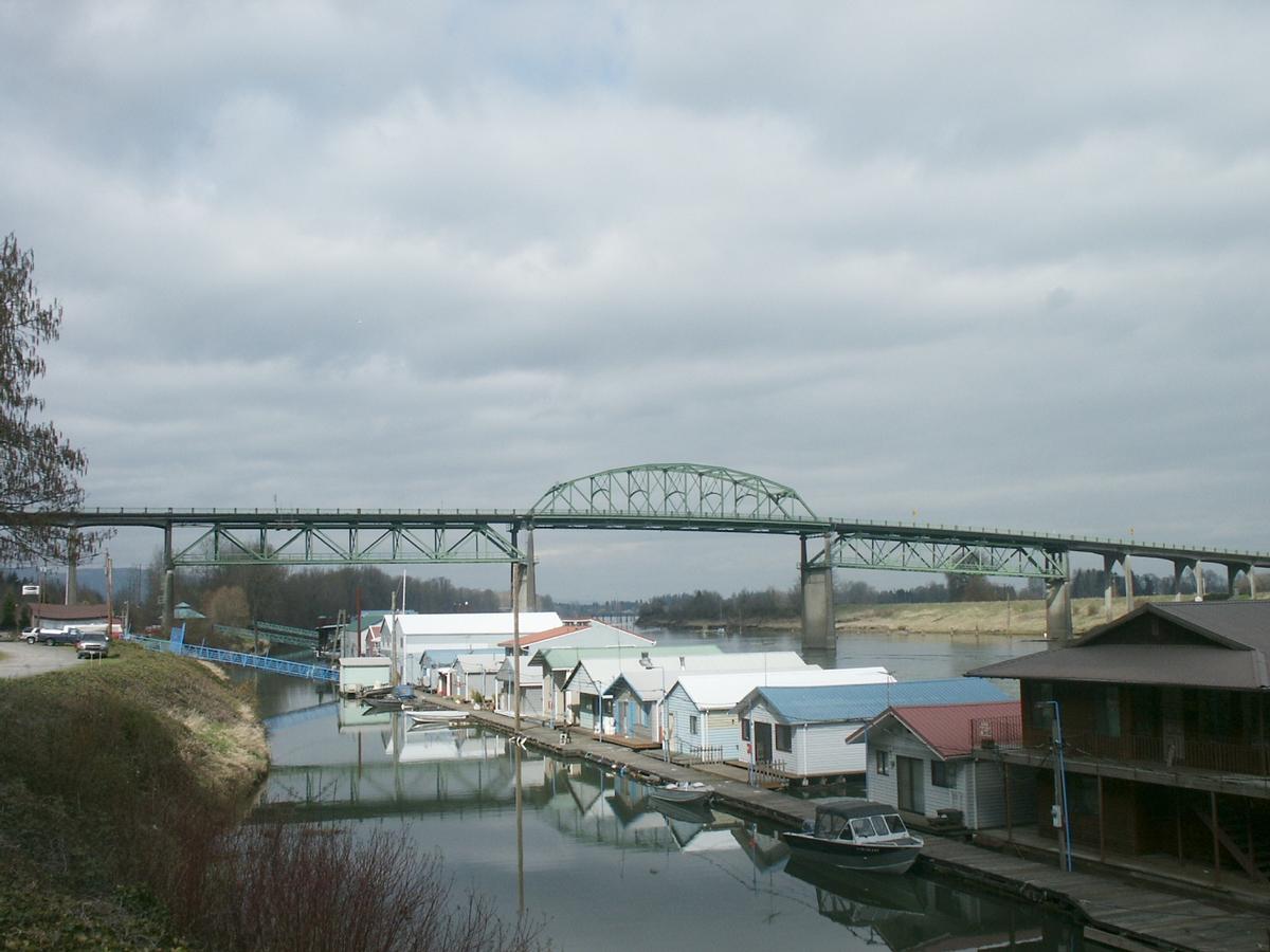 Multnomah Channel / Sauvie Island Bridge 