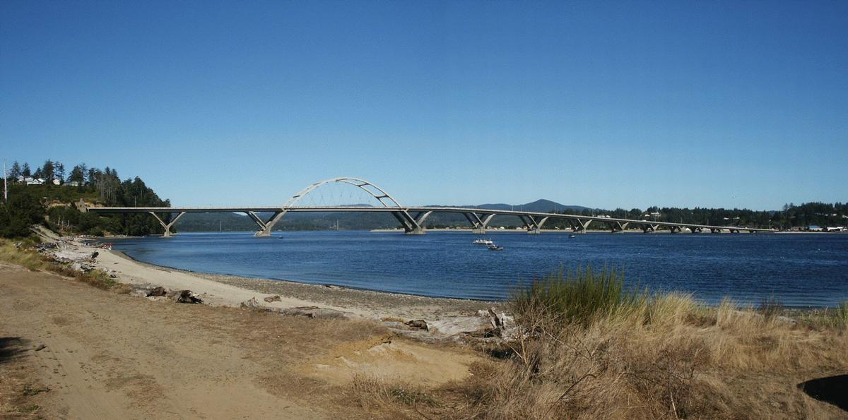 Alsea Bay Bridge (new) 
