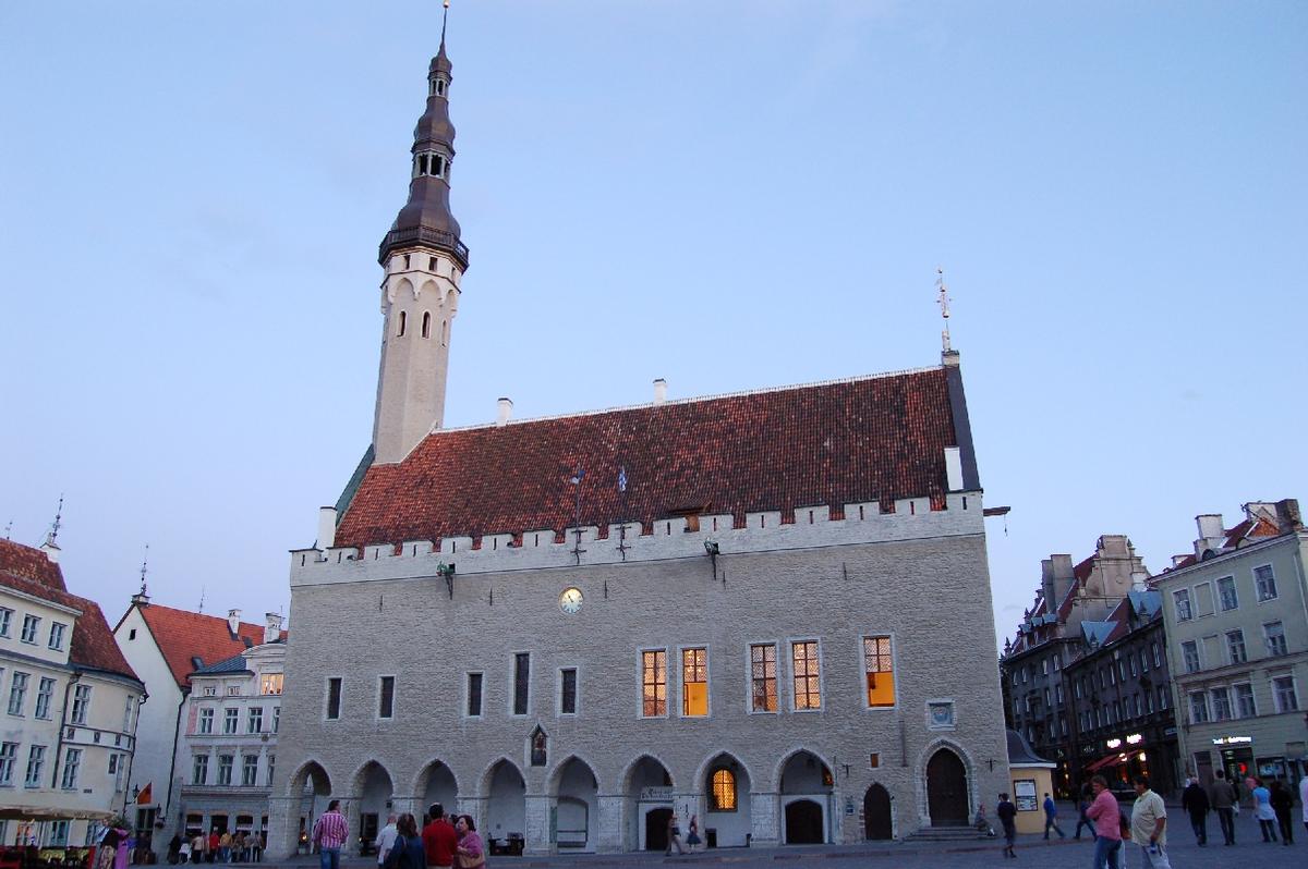 Vieil hôtel de ville & beffroi de Tallinn 