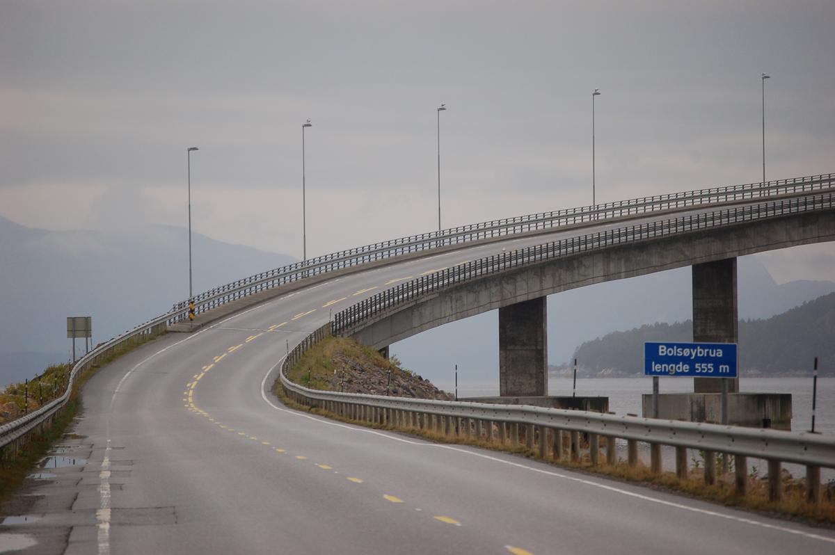 Bolsøybrücke, Molde, Møre og Romsdal, Norwegen 