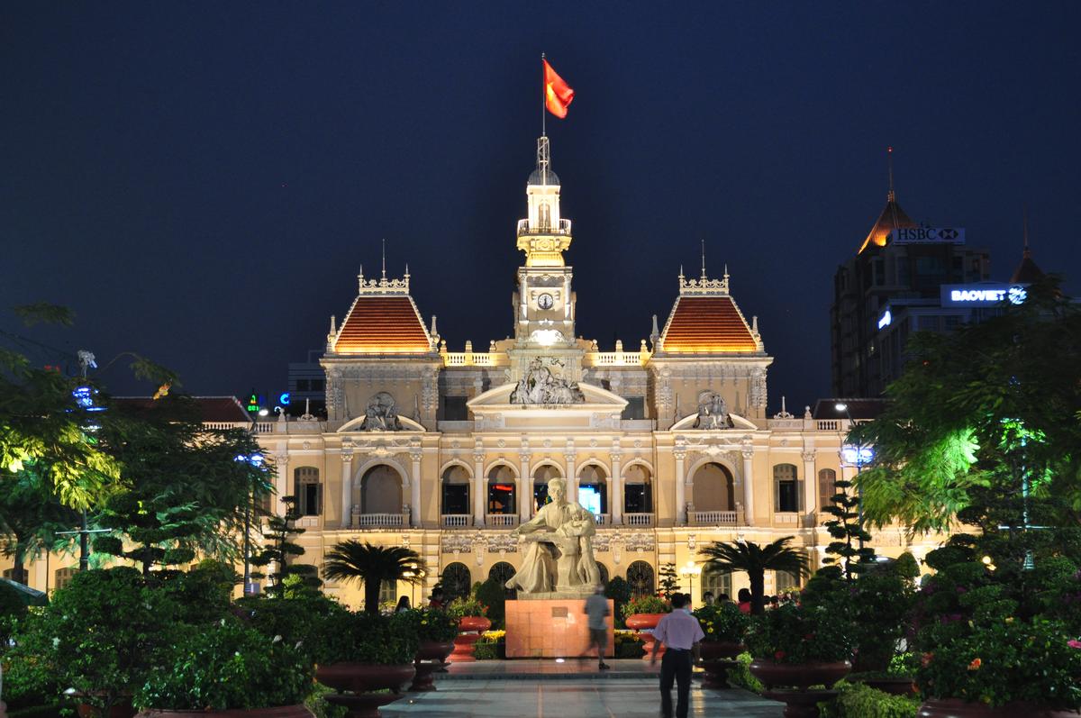 Hôtel de ville (Hô-Chi-Minh-Ville) 