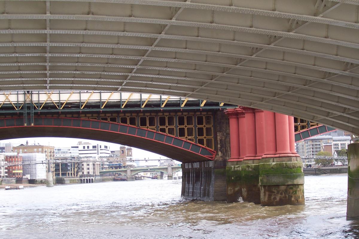 Blackfriars Bridge, London 