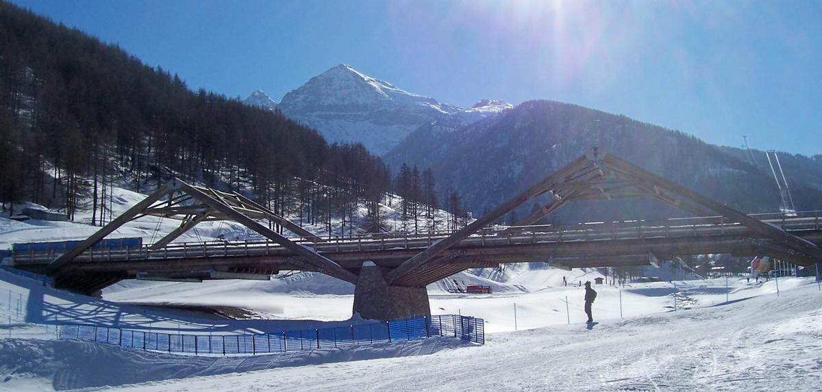 Brücke im Langlaufstadion von Pragelato/Plan in Italien 