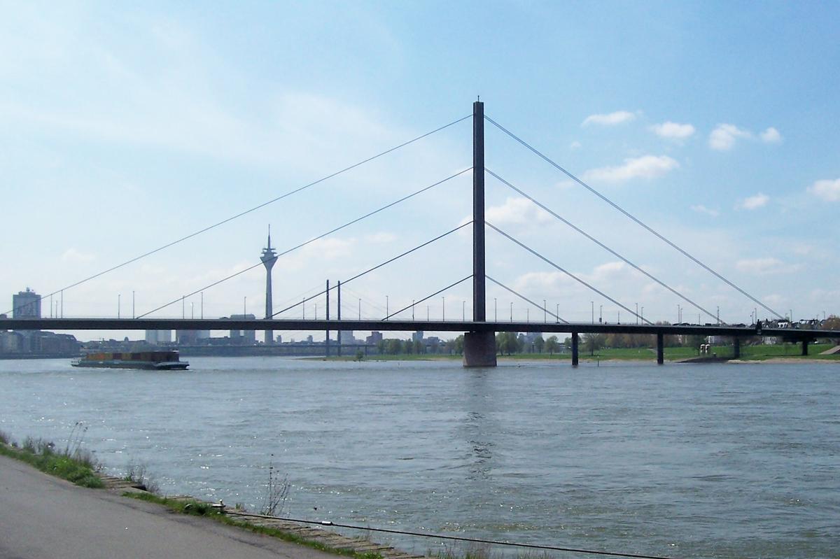 Oberkassel Bridge, Düsseldorf 