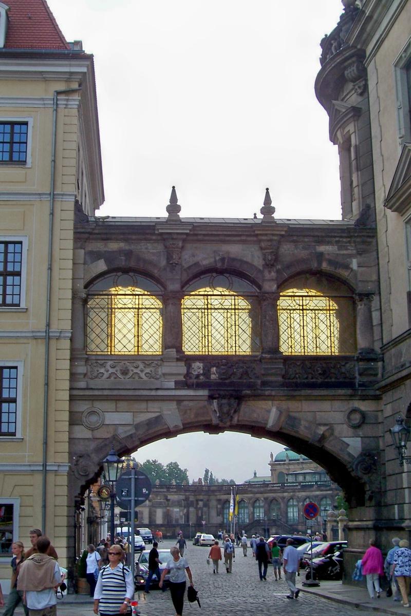 Bridge between Taschenbergpalais and castle at Dresden, Saxony 