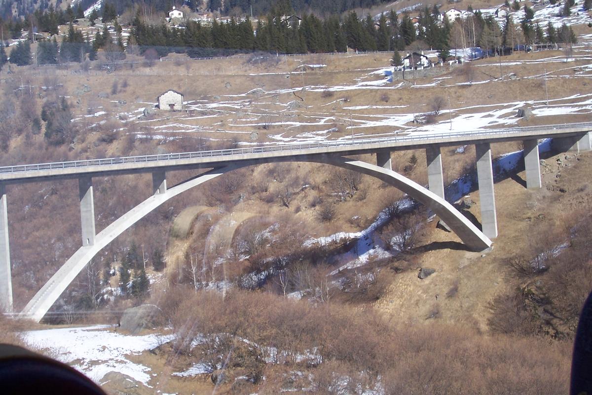 Cascella-Brücke in der Schweiz, Kanton Graubünden 