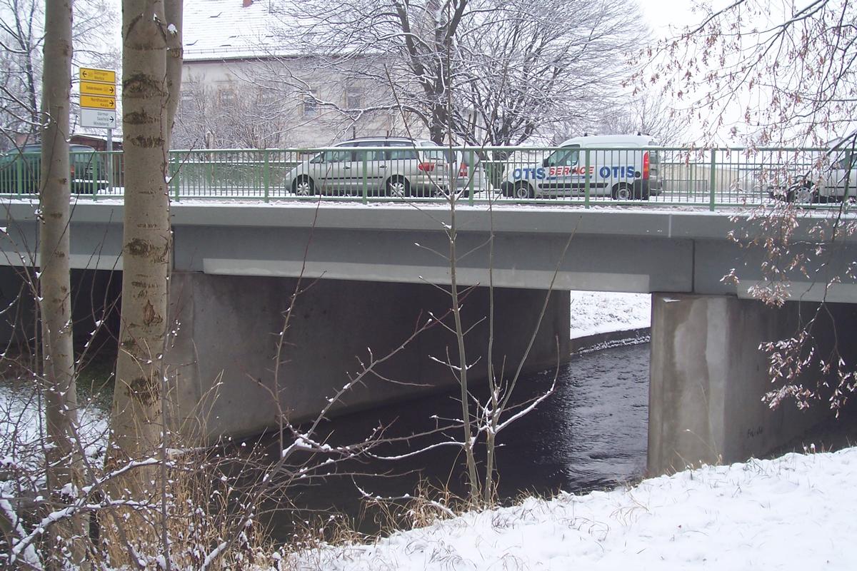 Wagenstedter Brücke in Mühlhausen Thüringen im Zuge der B 247 über die Unstrut 