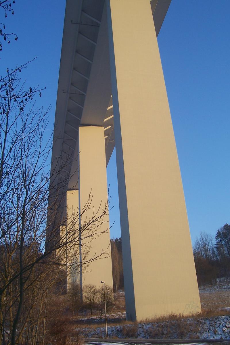 A 4 motorway bridge near Eisenach 