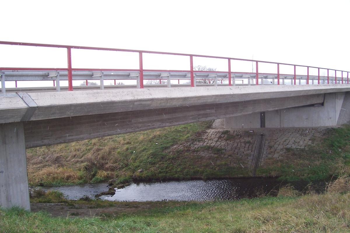 Pont de la L 2102 sur la Unstrut près de Thamsbrück 