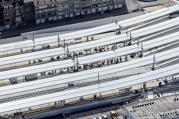 Gare des Guillemins à Liège (architecte: Santiago Calatrava, études: bureau Greisch) 