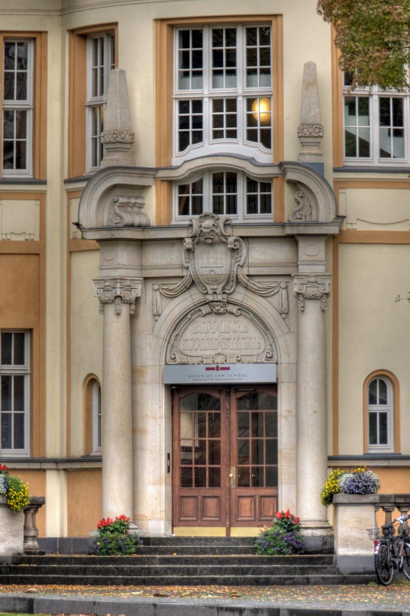 Bucerius Law School (zuvor: Botanische Staatsinstitute) 