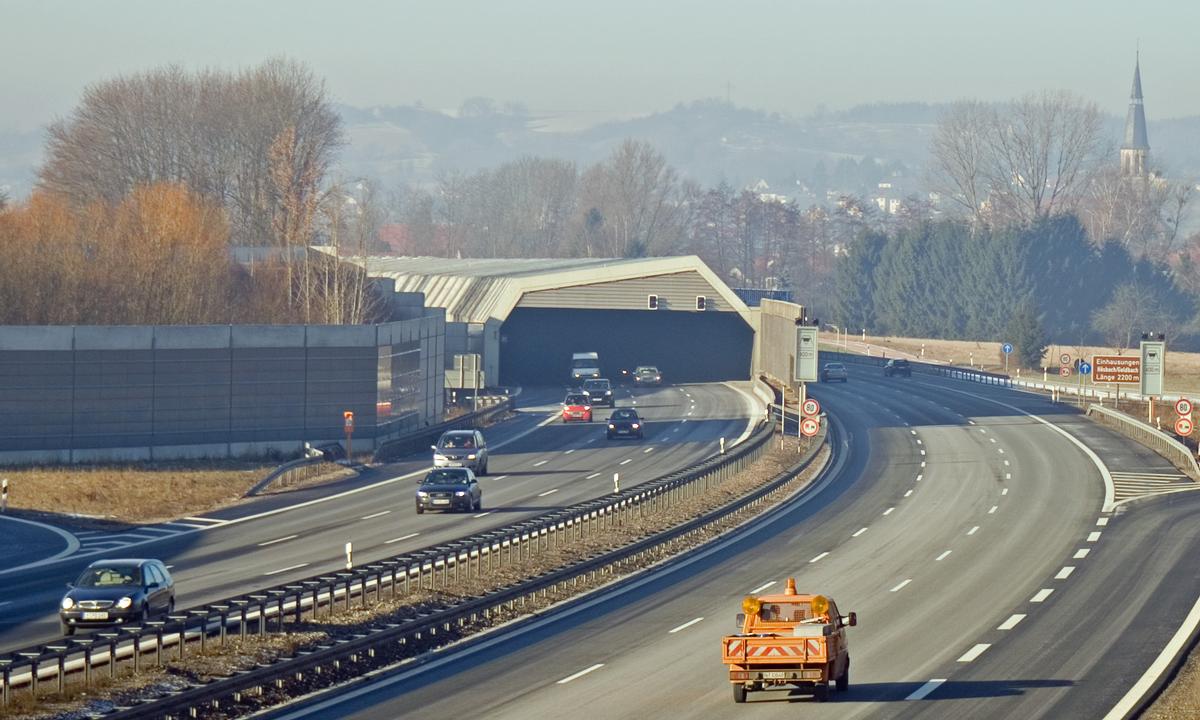 Autobahn A 3 – Ausfahrt bei Hösbach Fahrtrichtung Würzburg 