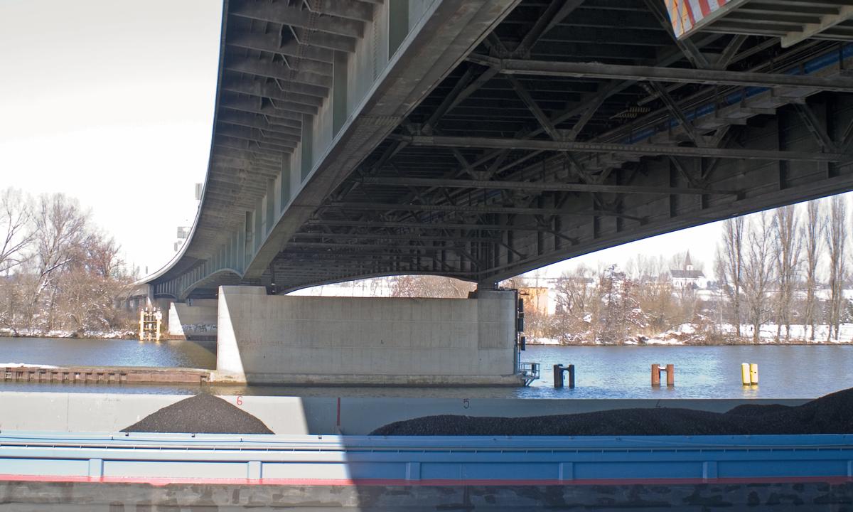 Mainbrücke Autobahn A 671 