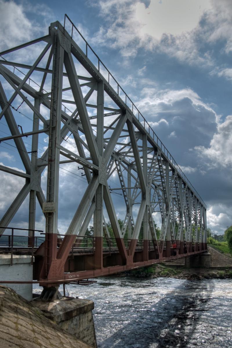 Lesovo Railroad Bridge 
