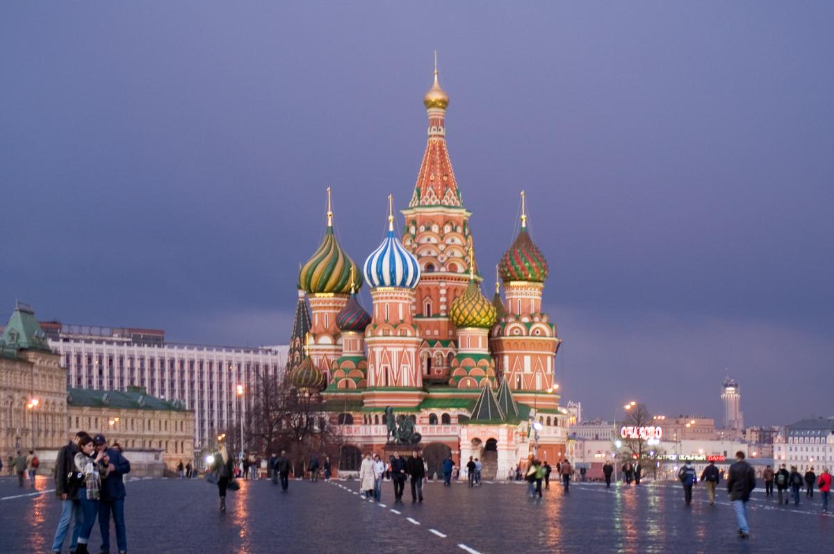 Place Rouge avec cathédrale Saint-Basile, Moscou 