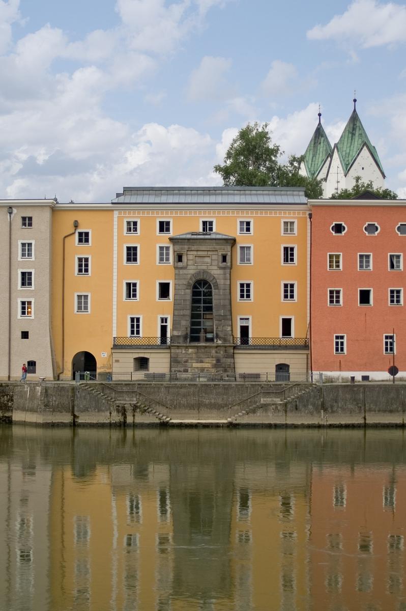 Ancien portail du Kettensteg à Passau 