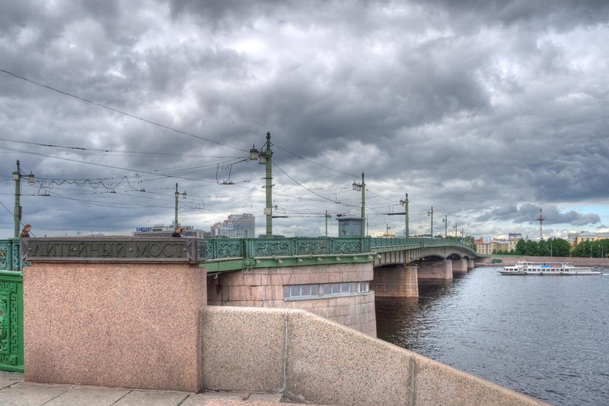 Liteyniy Most 
