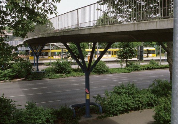 Carl-Benz-Platz Footbridge 