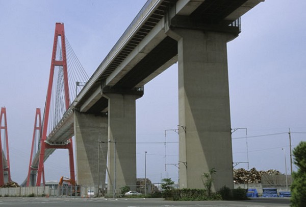 Meiko Nishi Bridge 