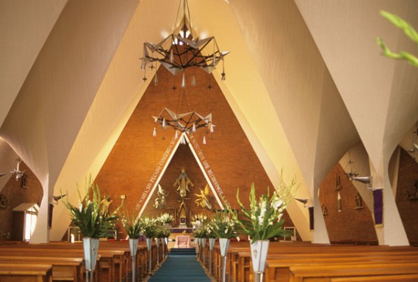 Iglesia de la Virgen de la Medalla Milagrosa (Mexico, 1955) | Structurae